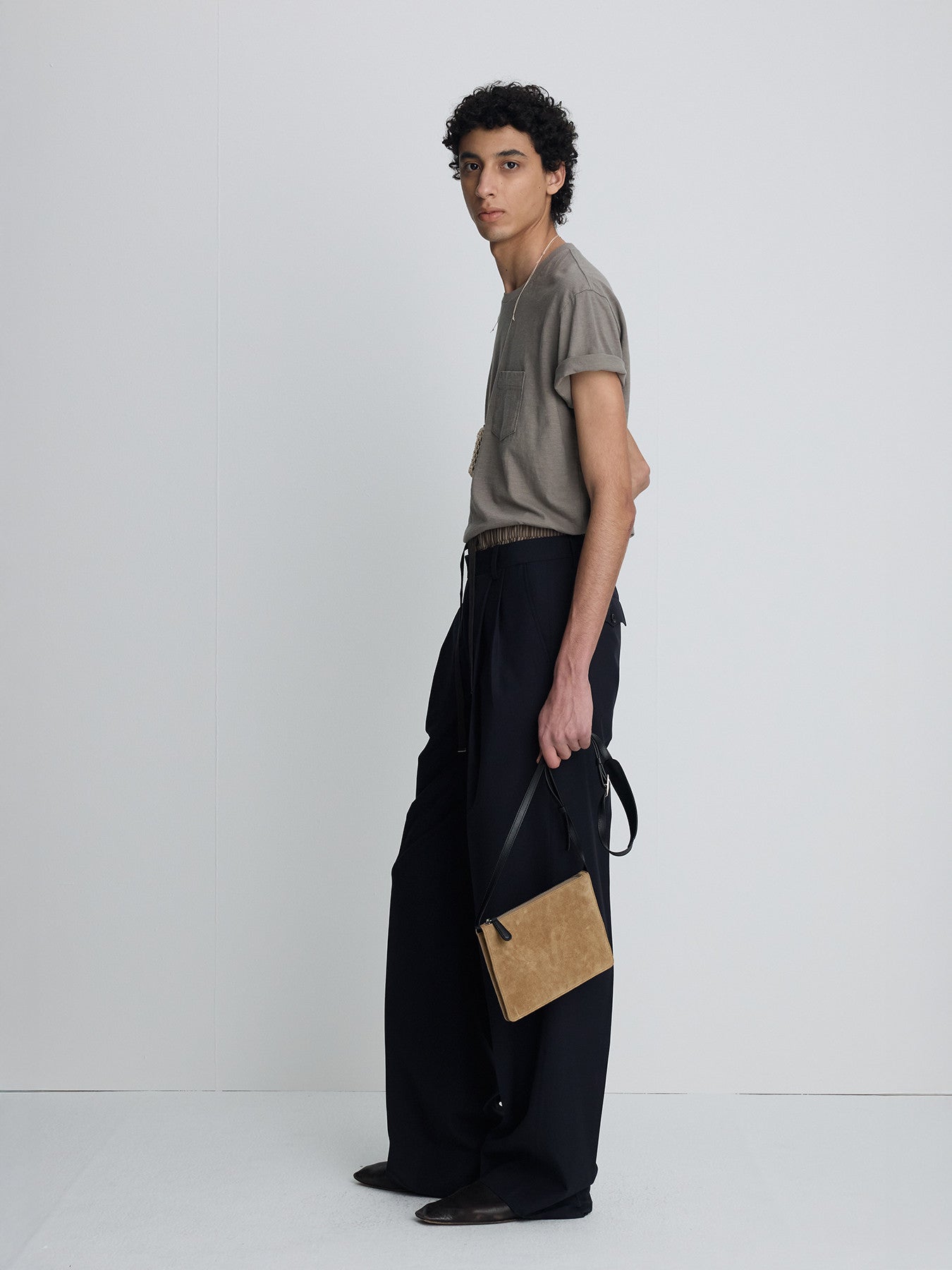 Tonywack - Soft Slub Jersey Pocket T-Shirt (Olive Grey) product image 2 | TRAB K-Fashion Australia