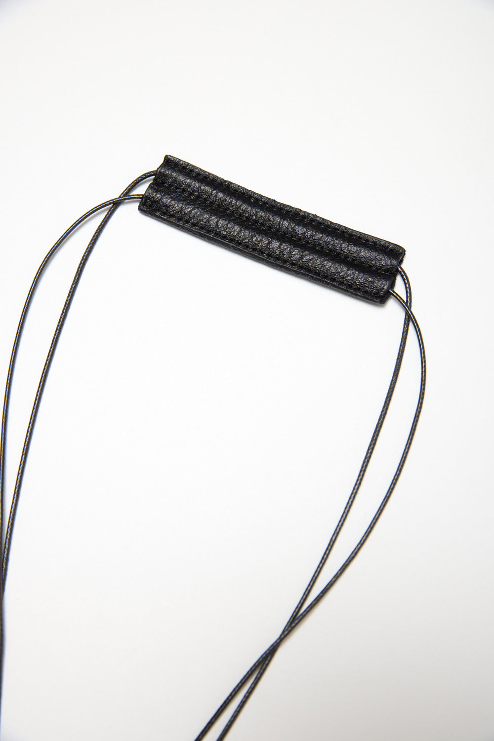 Hatchingroom - Shirakami Woods Leather Pick Pouch (Black) product image 4 | TRAB K-Fashion Australia