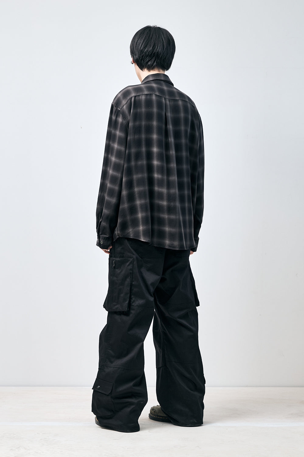 Hatchingroom - Museum Shirt Tencel Ombre (Black) product image 9 | TRAB K-Fashion Australia