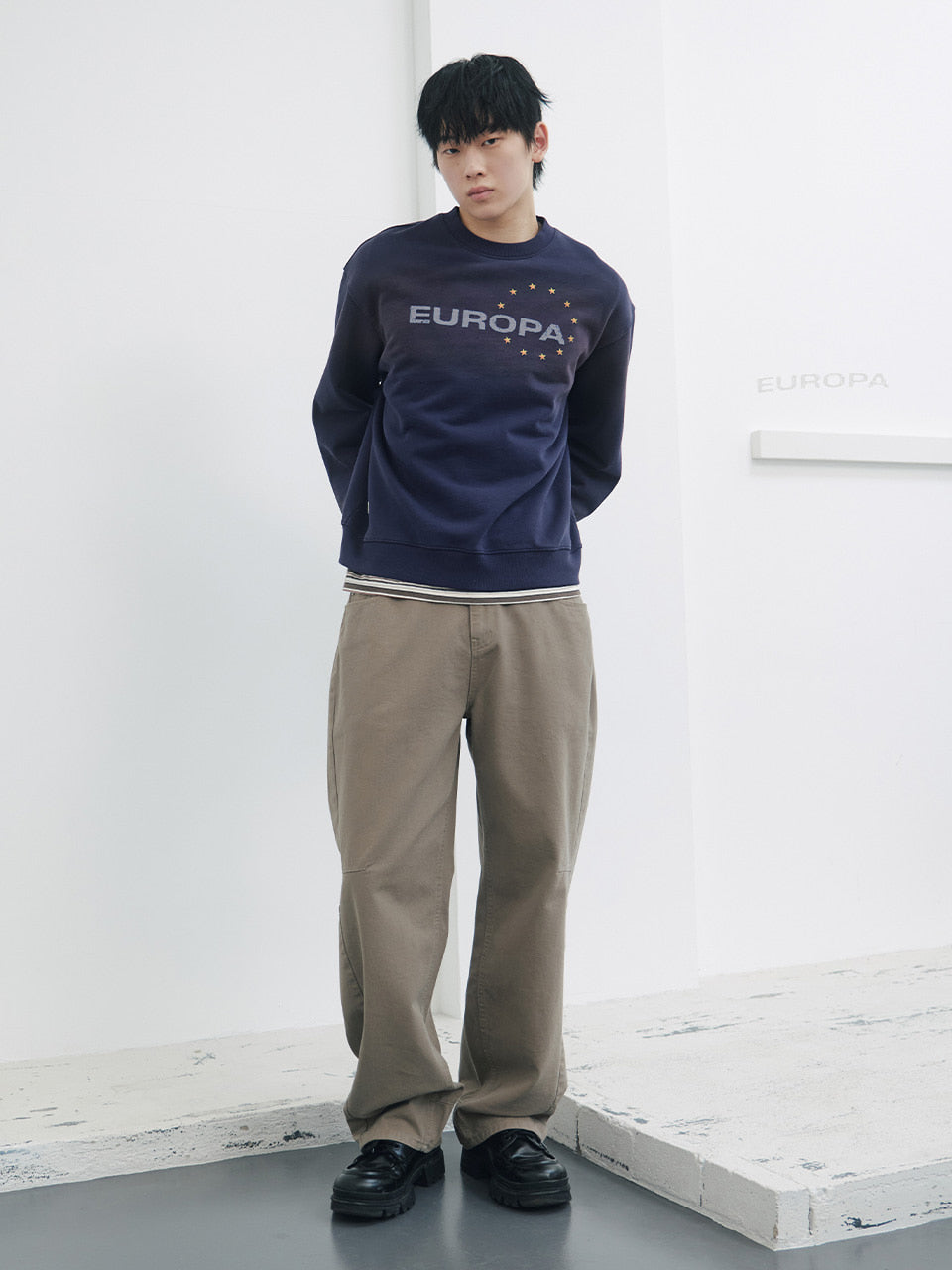 Kijun - Europa Sweatshirt (Navy) product image 4 | TRAB K-Fashion Australia