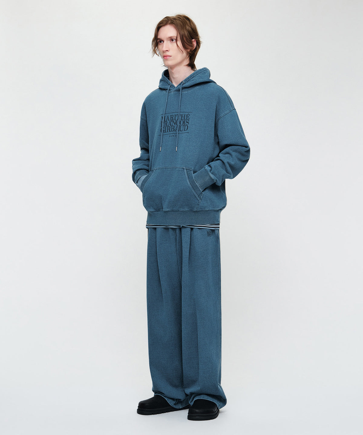 Marithe & Francois Girbaud - Crack Classic Logo Dyeing One Tuck Wide Sweat Pants (Blue) product image 4 | TRAB K-Fashion Australia