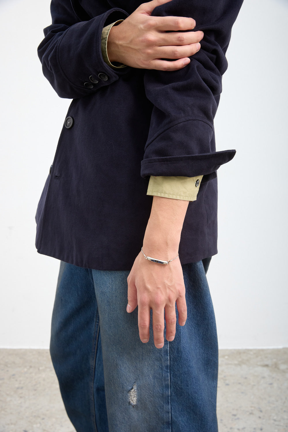Hatchingroom - Cylinder Bracelet Blue (OC) product image 5 | TRAB K-Fashion Australia