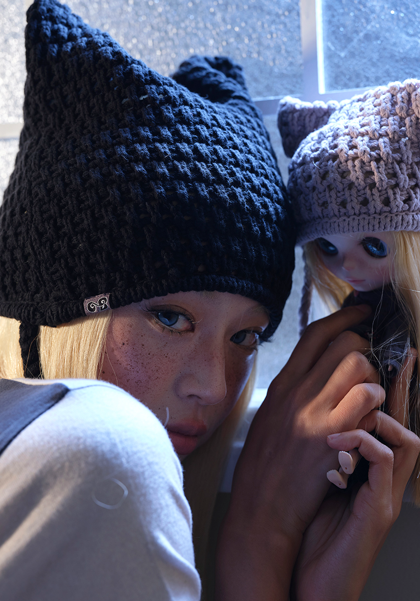 Coyseio - Coyseio X Blythe Cat Twine Beanie (Black) product image 2 | TRAB K-Fashion Australia