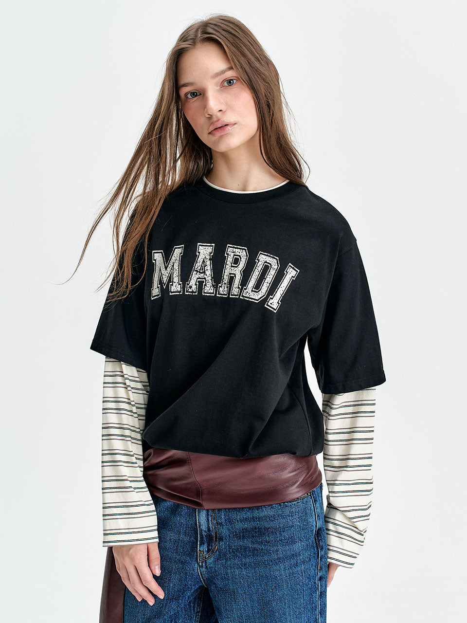 Mardi Mercredi - Tshirt Long Sleeve Layered Mardi Arch Logo Cracked (Black) product image 1 | TRAB K-Fashion Australia