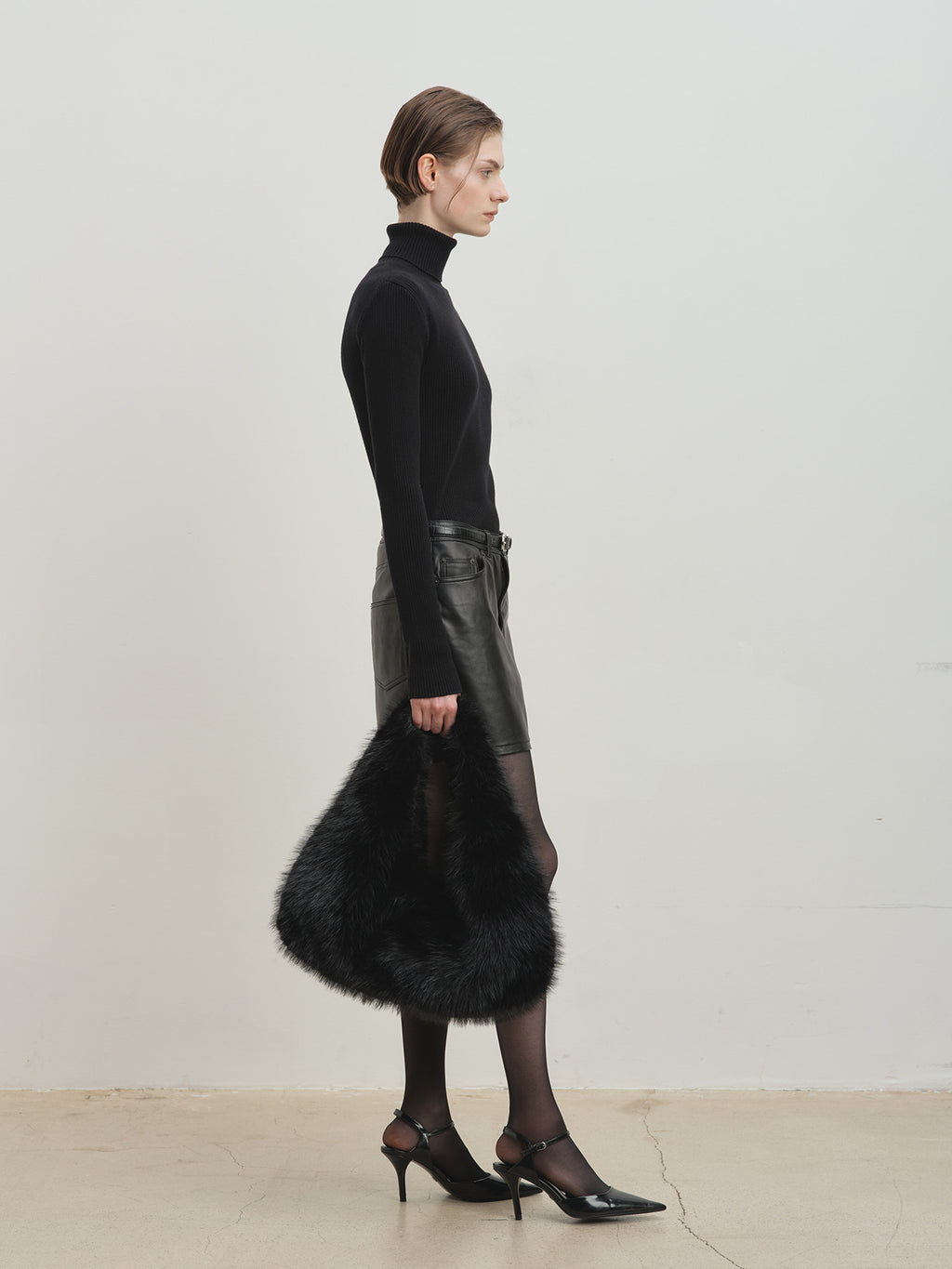 Tonywack - Slim-Fit Ribbed Turtleneck (Black) product image 4 | TRAB K-Fashion Australia