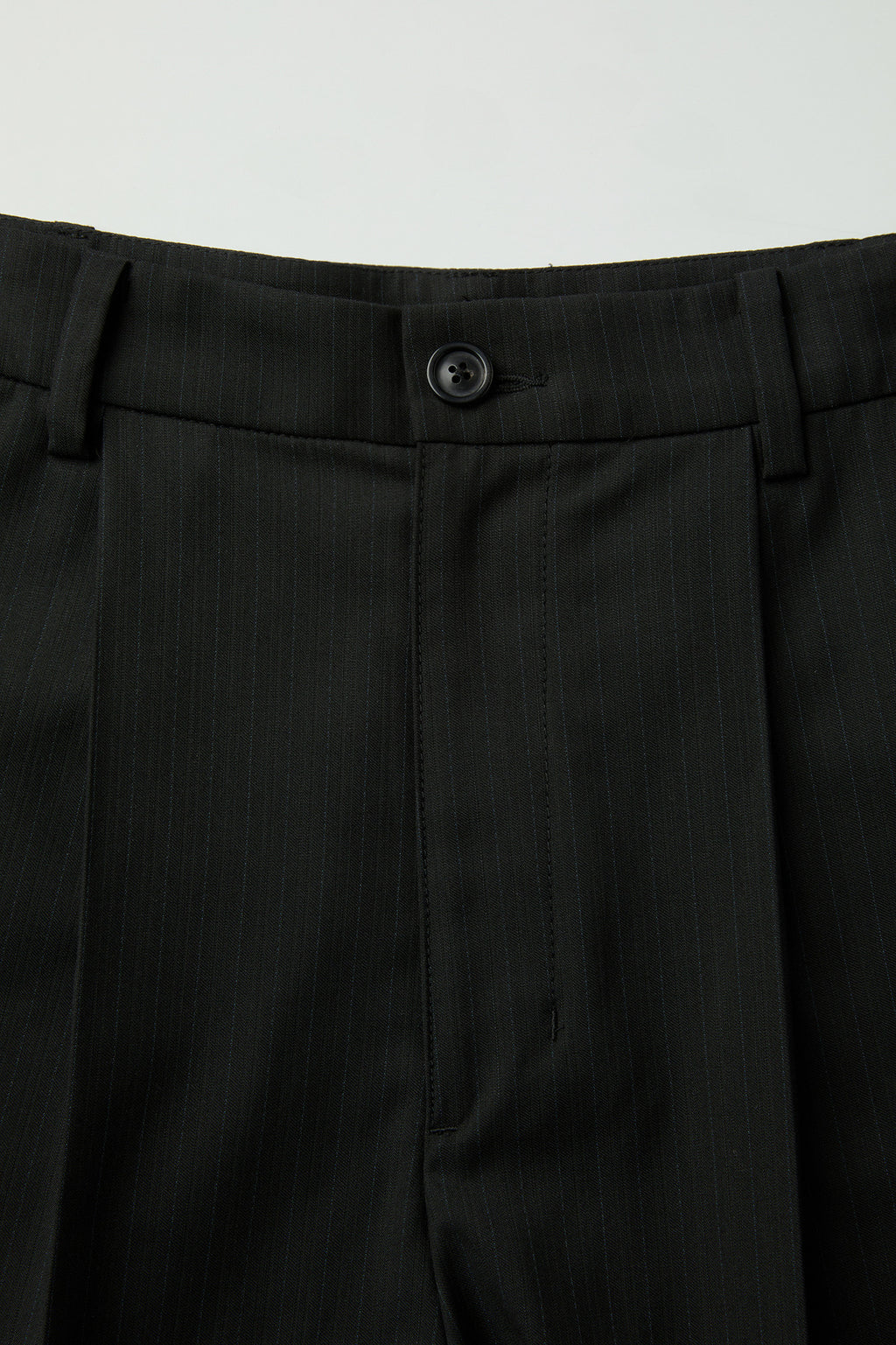 Coor - Virgin Wool Pleated Stripe Shorts (Black) product image 5 | TRAB K-Fashion Australia