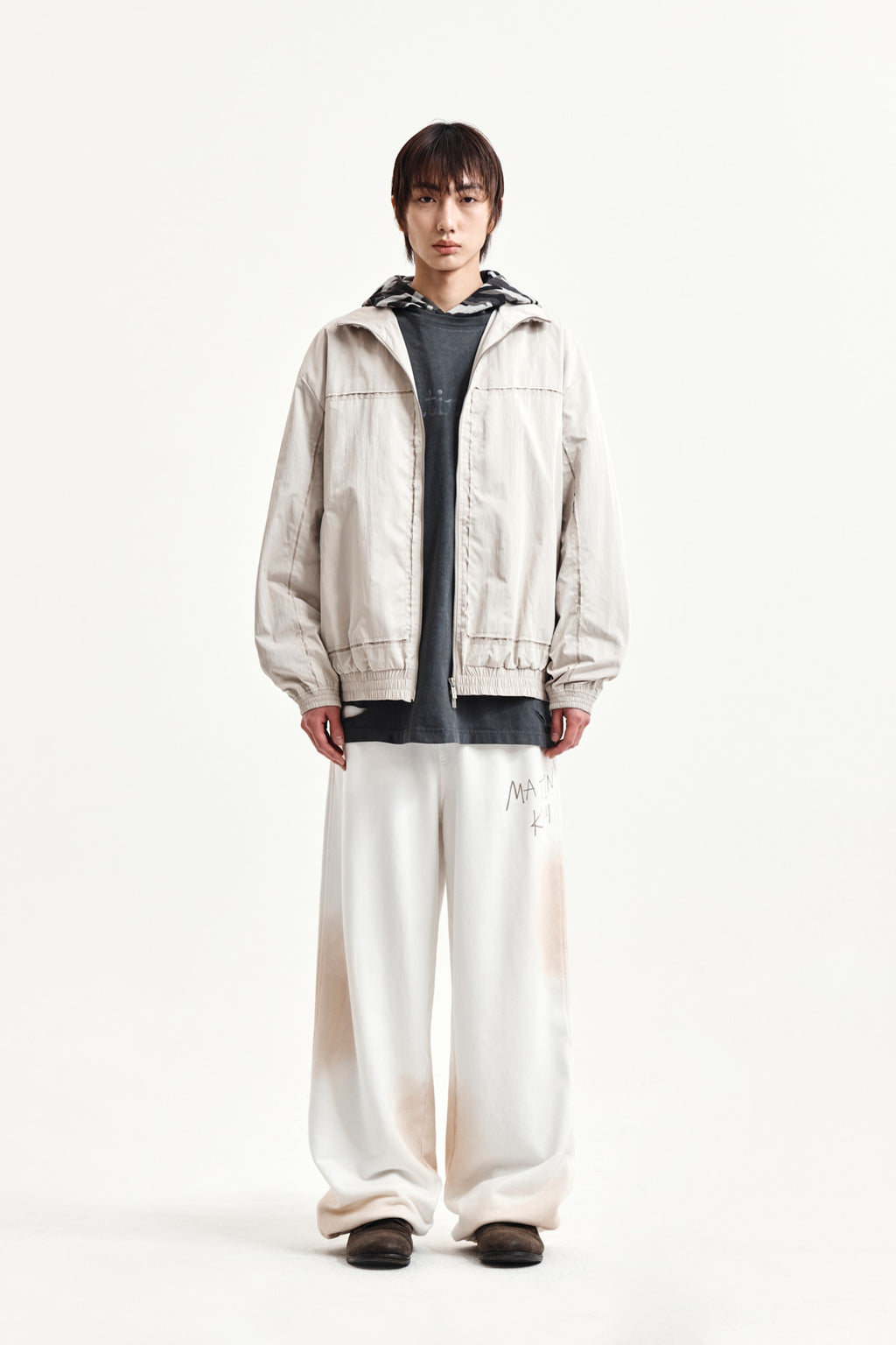 Matin Kim - Vintage Washed Logo Sweatpants (Ivory) product image 10 | TRAB K-Fashion Australia