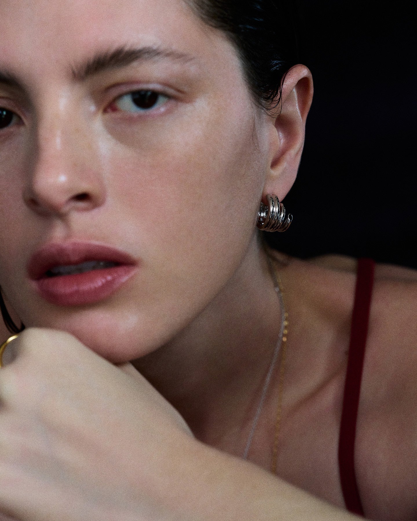 Numbering - Diagonal Coil Hoop Earrings #8101 product image 2 | TRAB K-Fashion Australia