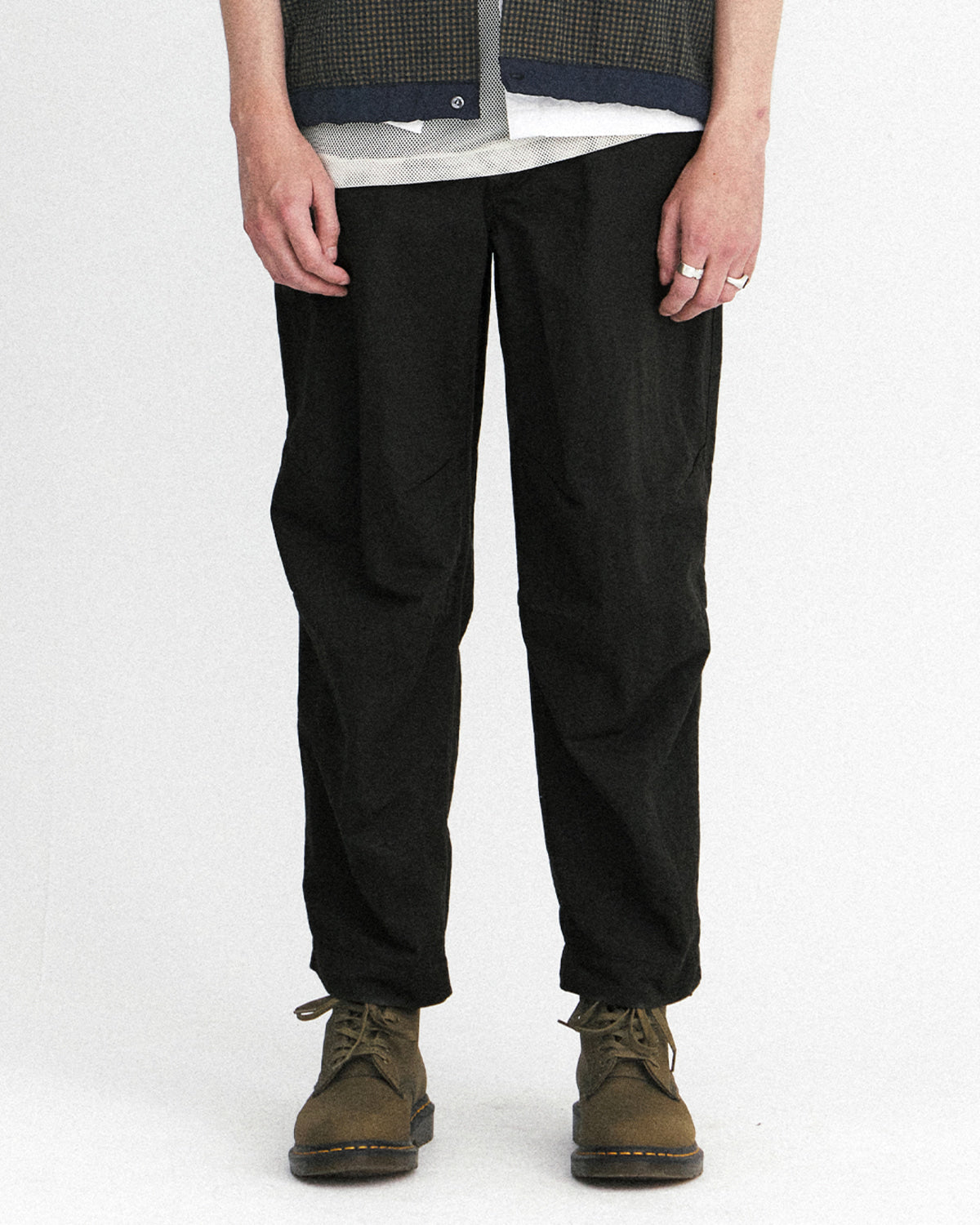 Eastlogue - Curve Knee Belted Pants (Black) product image 2 | TRAB K-Fashion Australia
