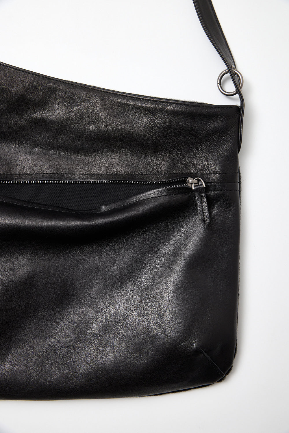Hatchingroom - Archer Bag Calf & Lamb Skin (Black) product image 7 | TRAB K-Fashion Australia