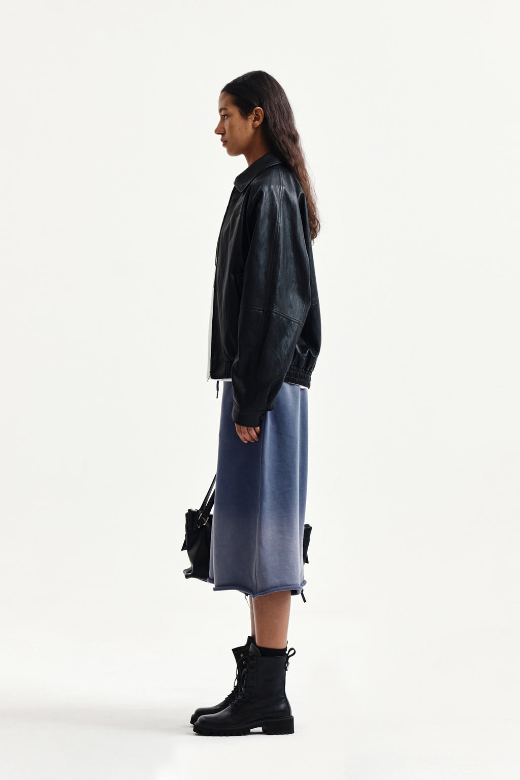 Matin Kim - Vintage Washed Back Logo Bermuda Sweatpants (Smoke Blue) product image 7 | TRAB K-Fashion Australia