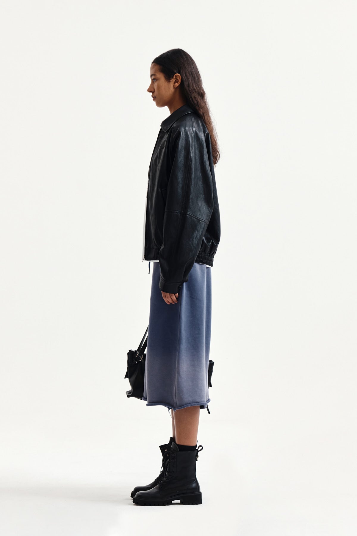 Matin Kim - Vintage Washed Back Logo Bermuda Sweatpants (Smoke Blue) product image 7 | TRAB K-Fashion Australia