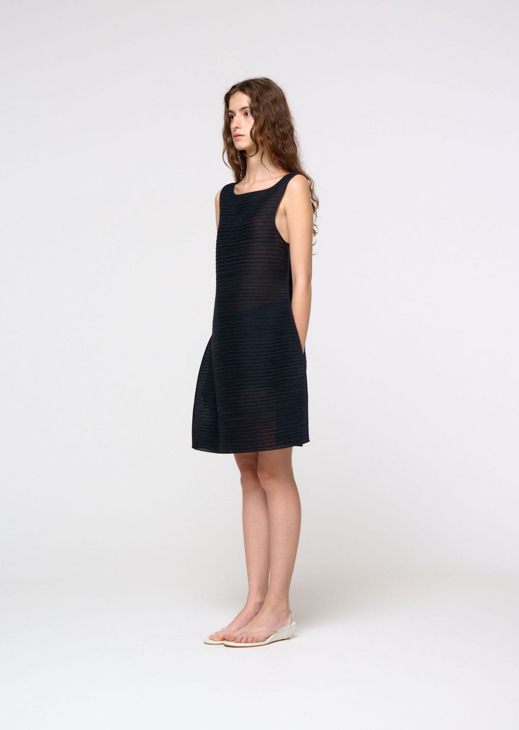 Amomento - Pleats Hourglass Mini Dress (Black) product image 3 | TRAB K-Fashion Australia