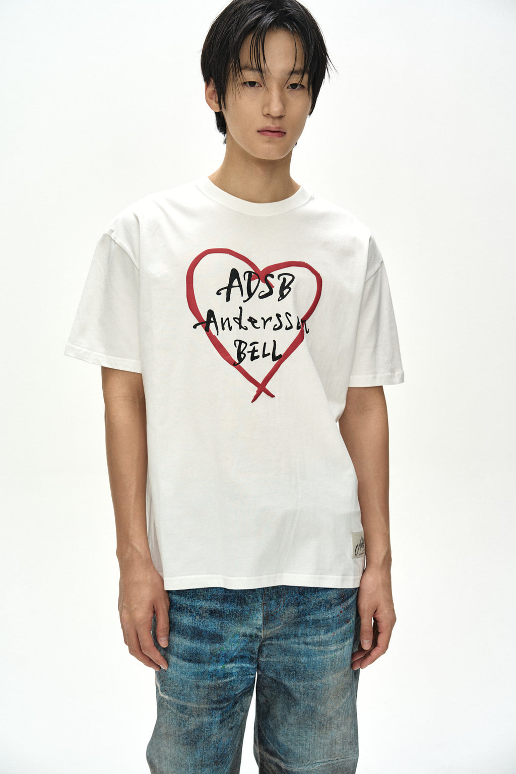 Andersson Bell - [Pre-Order – Ships June 4] Unisex Heart Kelly Logo T-Shirts (White) product image 4 | TRAB K-Fashion Australia