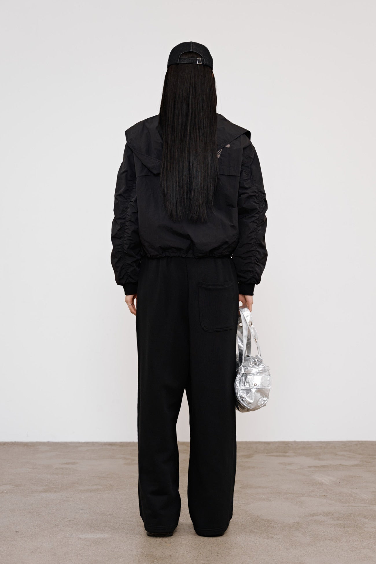 Deinet - Parka Ring Hooded Cropped Jumper (Black) product image 3 | TRAB K-Fashion Australia