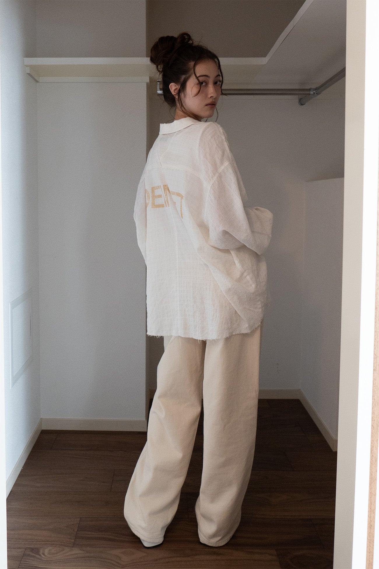 Deinet - Checked Sheersucker Shirt (Ivory) product image 5 | TRAB K-Fashion Australia
