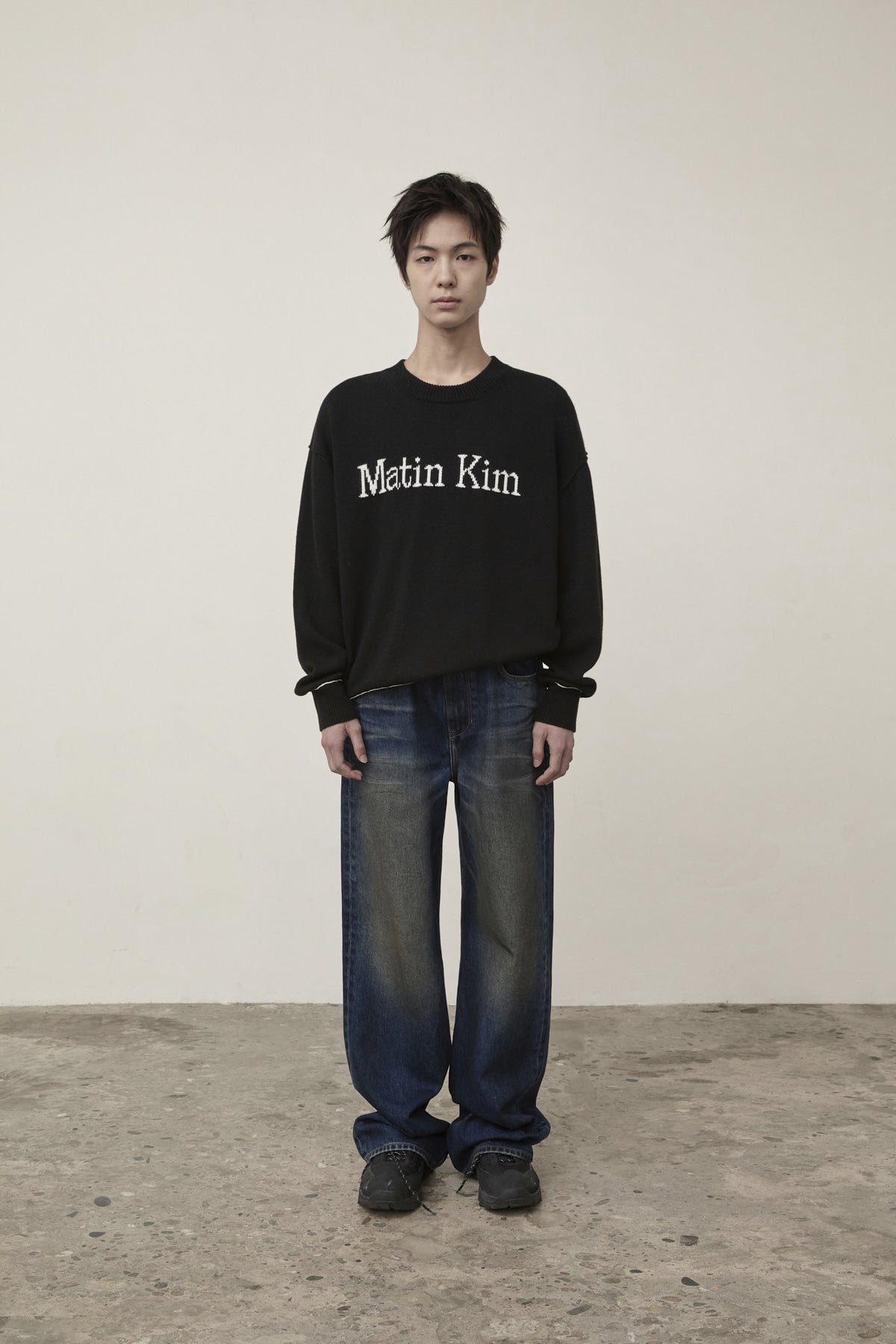 Matin Kim - Color Trim Line Logo Pullover (Black) product image 7 | TRAB K-Fashion Australia