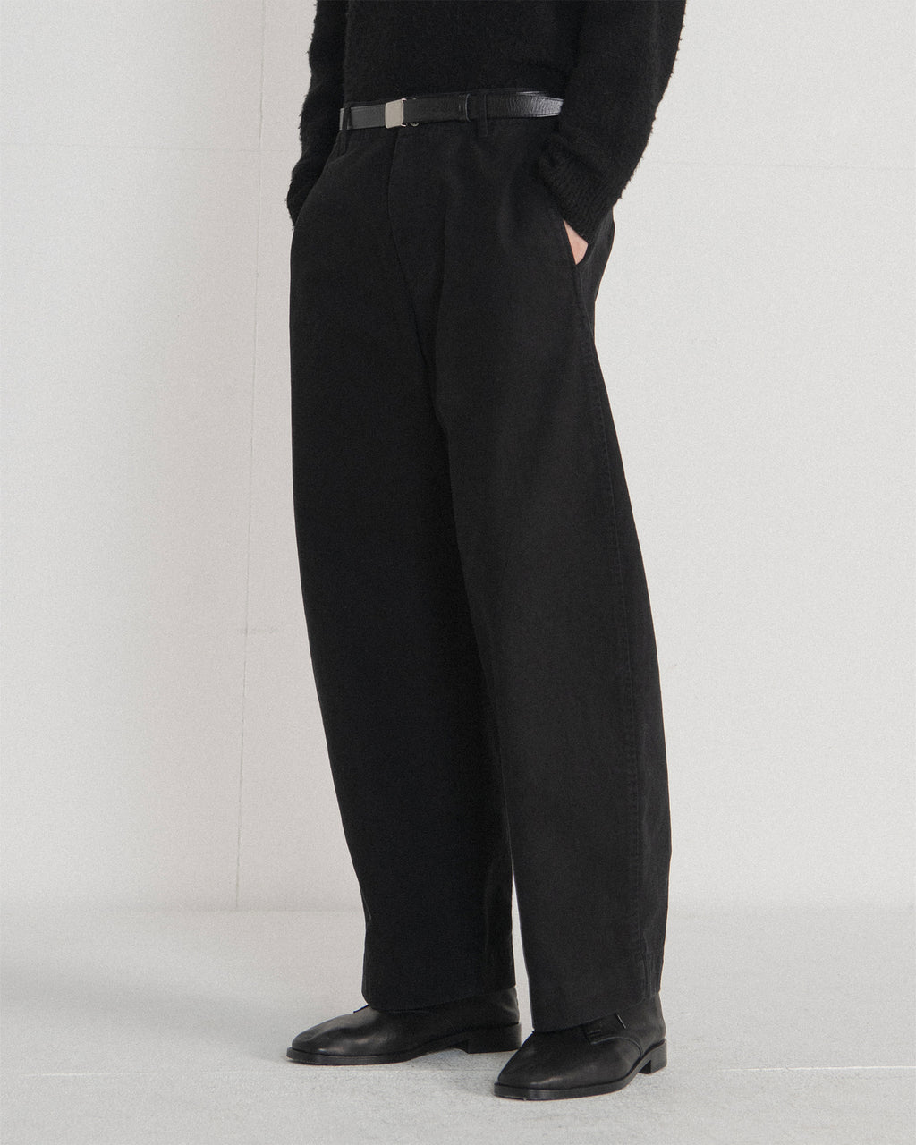 Brownyard - Washed Field Pants (Black) product image 1 | TRAB K-Fashion Australia