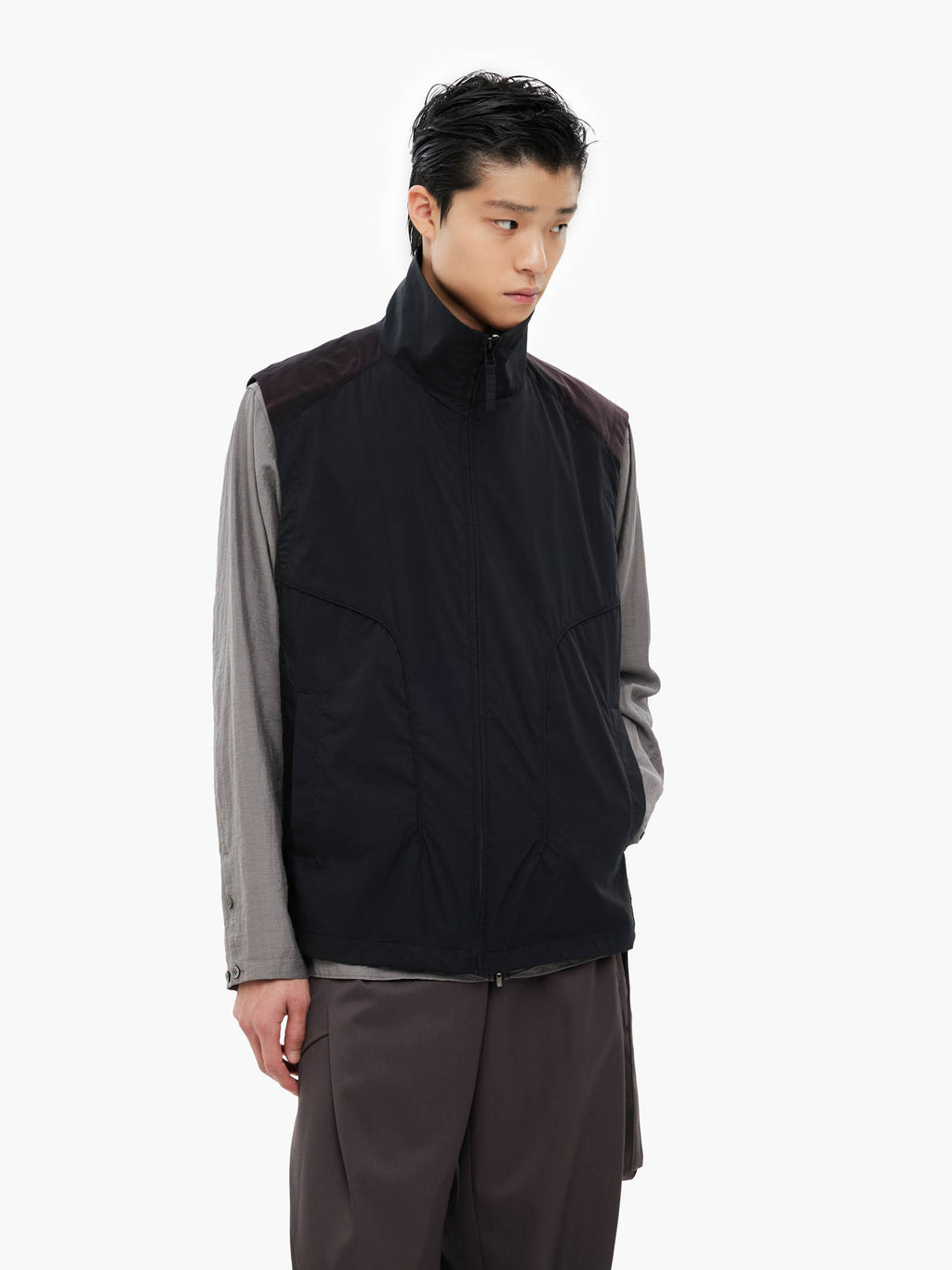 Jiyong Kim - Sun-Bleached Work Vest (Black) product image 2 | TRAB K-Fashion Australia