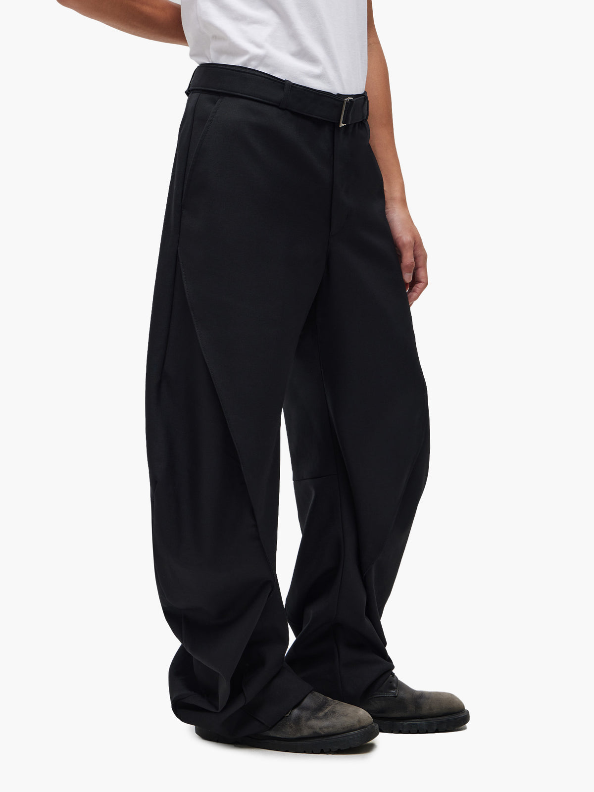 Jiyong Kim - Curved Trousers (Black) product image 4 | TRAB K-Fashion Australia