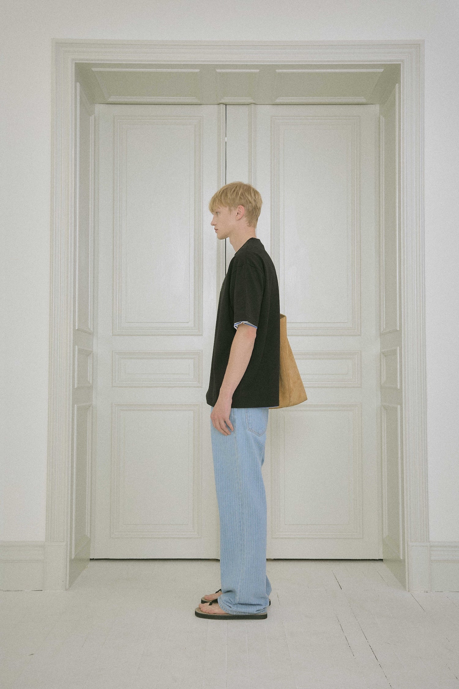 STU - Sign Printing T-Shirt (Black) product image 4 | TRAB K-Fashion Australia