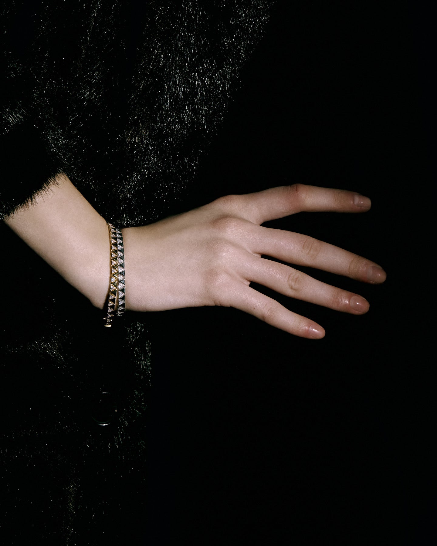 Numbering - Triangle N-dia Bezel Tennis Bracelet #3992 product image 1 | TRAB K-Fashion Australia