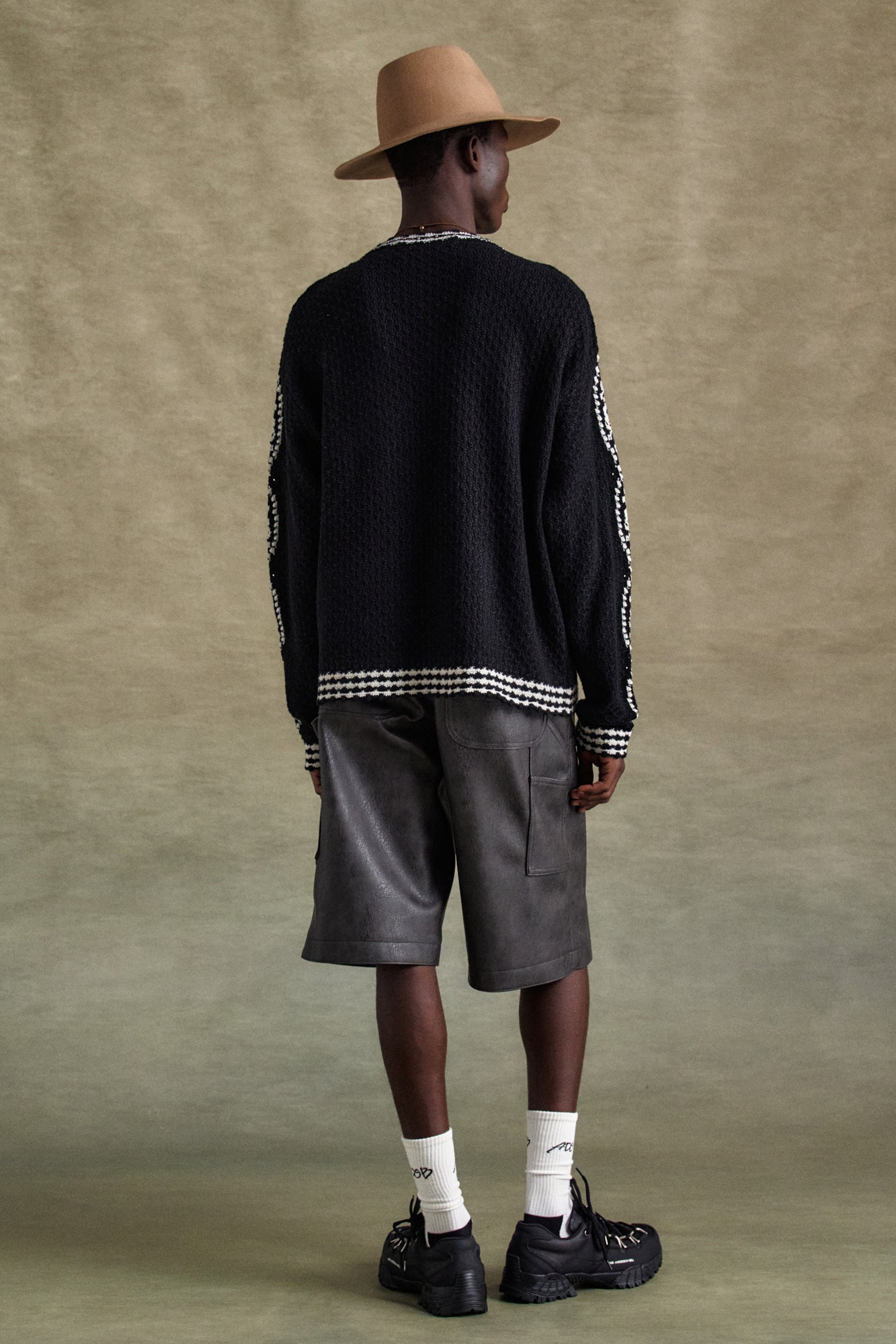 Andersson Bell - Fantasia Round-Neck Cardigan (Black) product image 2 | TRAB K-Fashion Australia