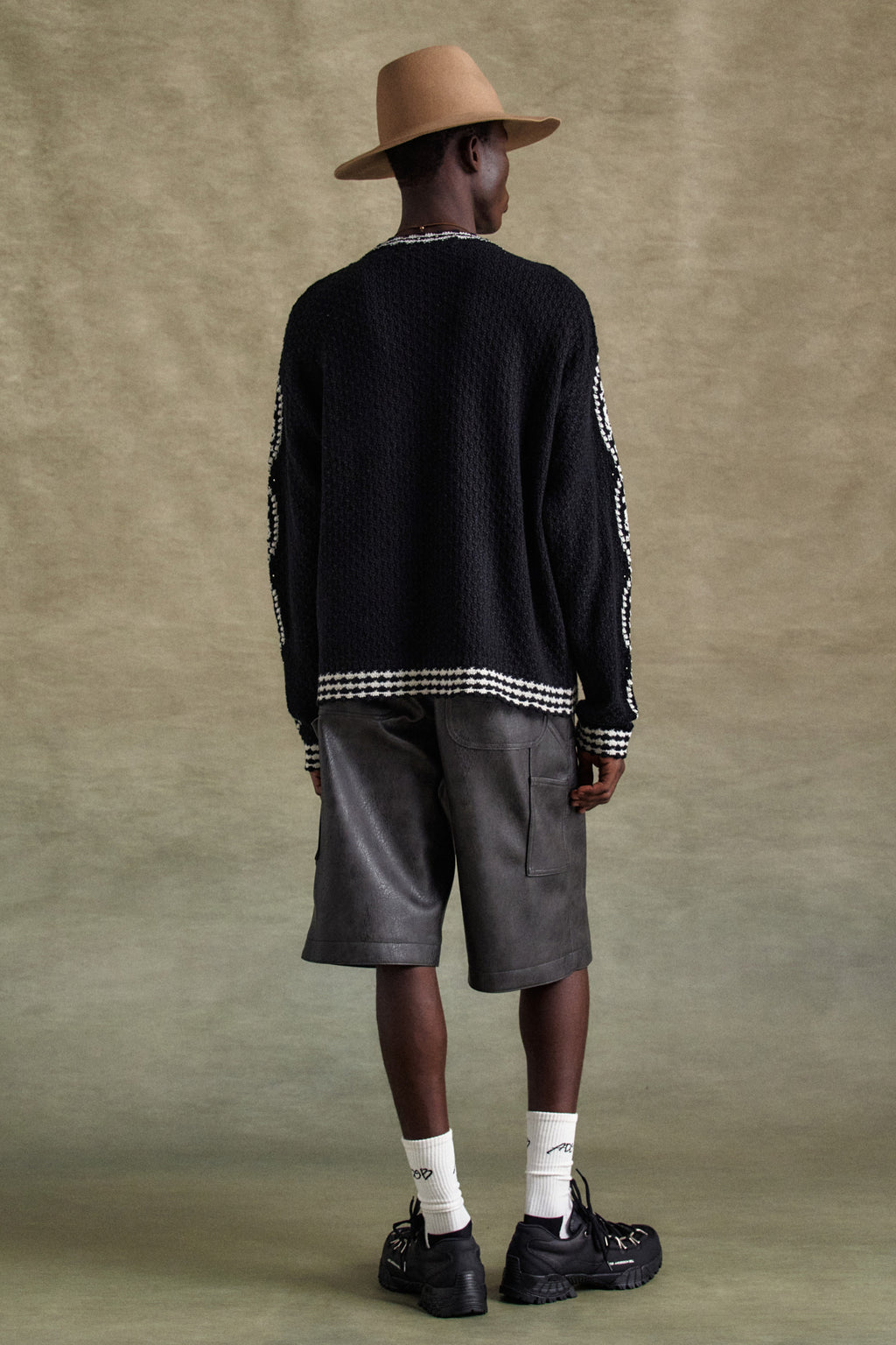 Andersson Bell - Fantasia Round-Neck Cardigan (Black) product image 2 | TRAB K-Fashion Australia