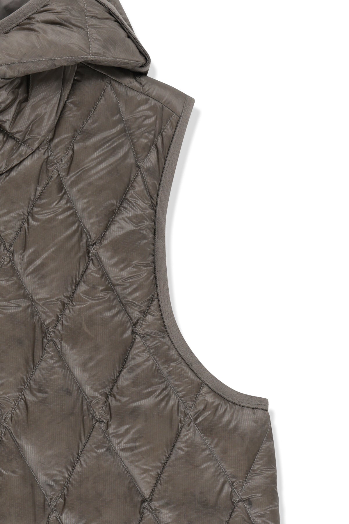 Matin Kim - Mix Quilted Light Down Vest (Grey) product image 4 | TRAB K-Fashion Australia