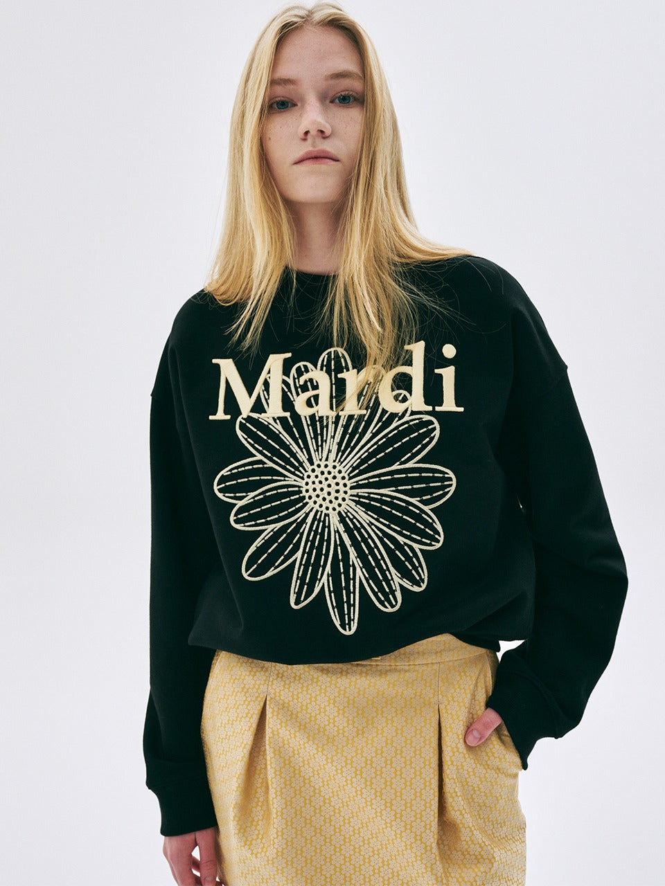 Mardi Mercredi - Sweatshirt Flowermardi Needlework (Black Lemon) product image 1 | TRAB K-Fashion Australia
