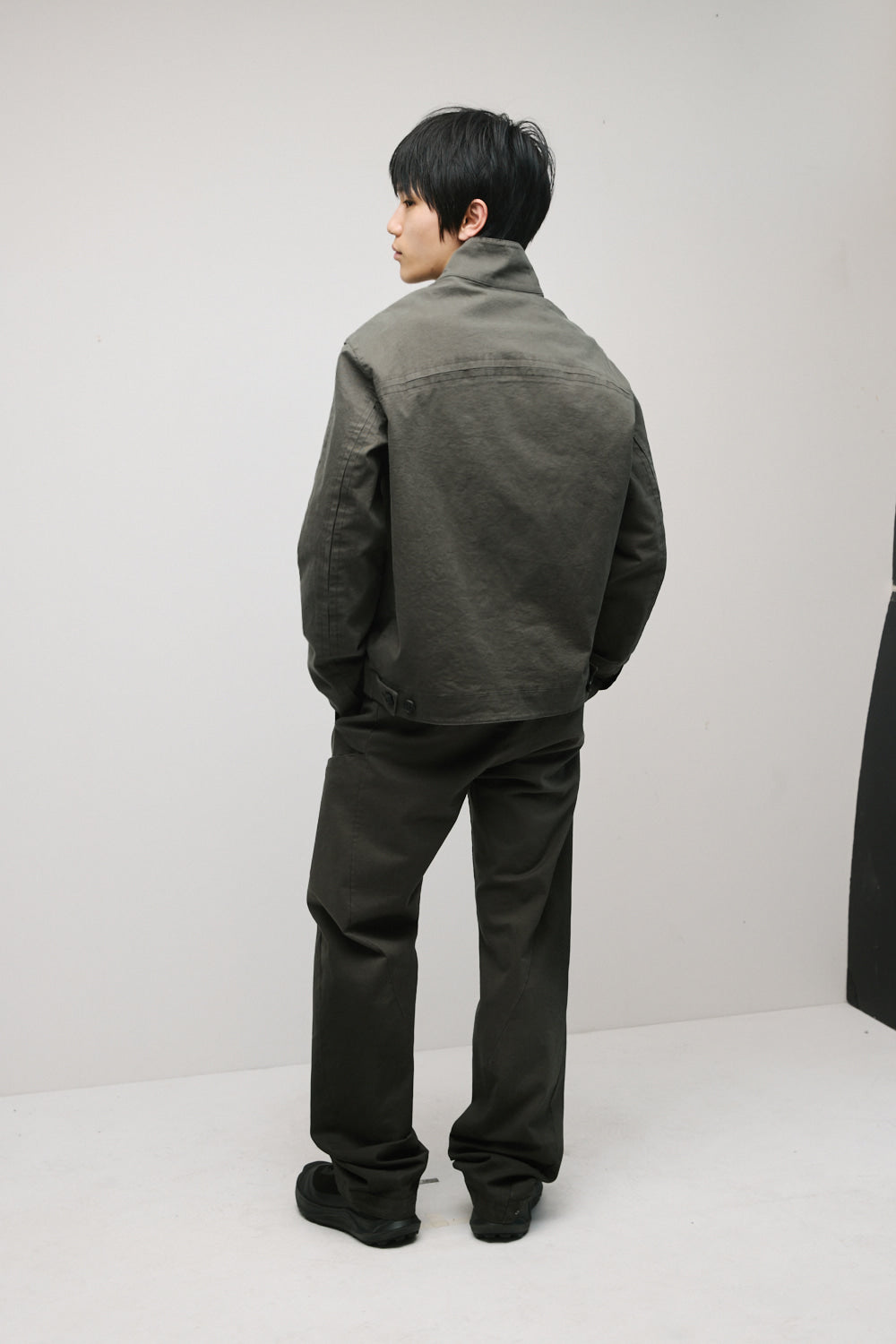 Hatchingroom - Silent Harrington Jacket (Dark Khaki) product image 9 | TRAB K-Fashion Australia