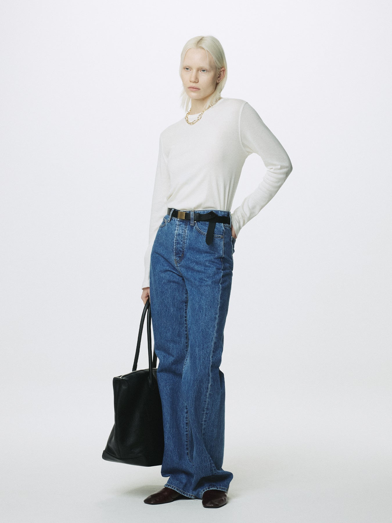 Tonywack - Twisted Seam Straight-Leg Denim Jeans (Washed Blue) product image 5 | TRAB K-Fashion Australia