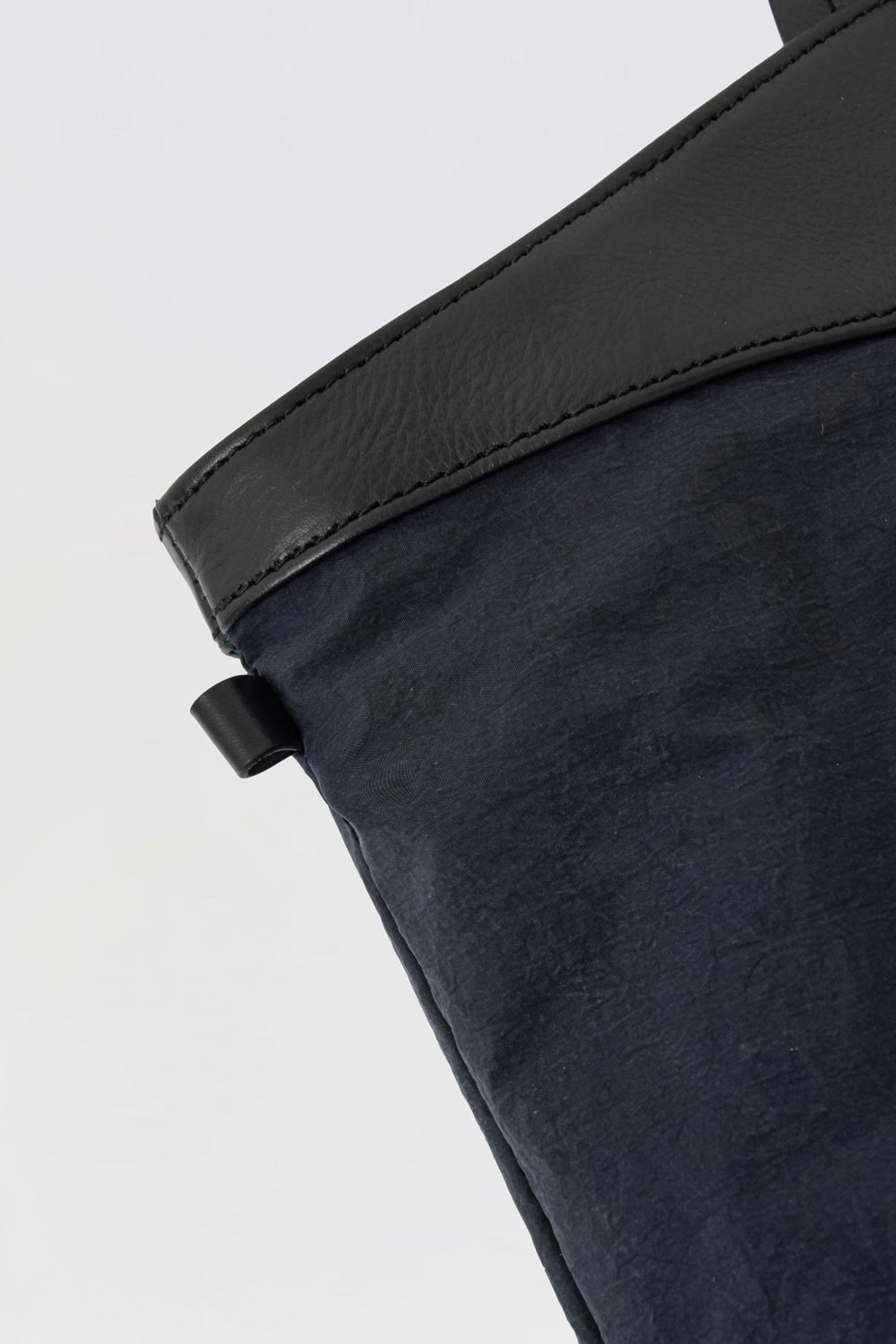 Hatchingroom - Arrow Tote Pig (Dyed Dark Navy) product image 3 | TRAB K-Fashion Australia