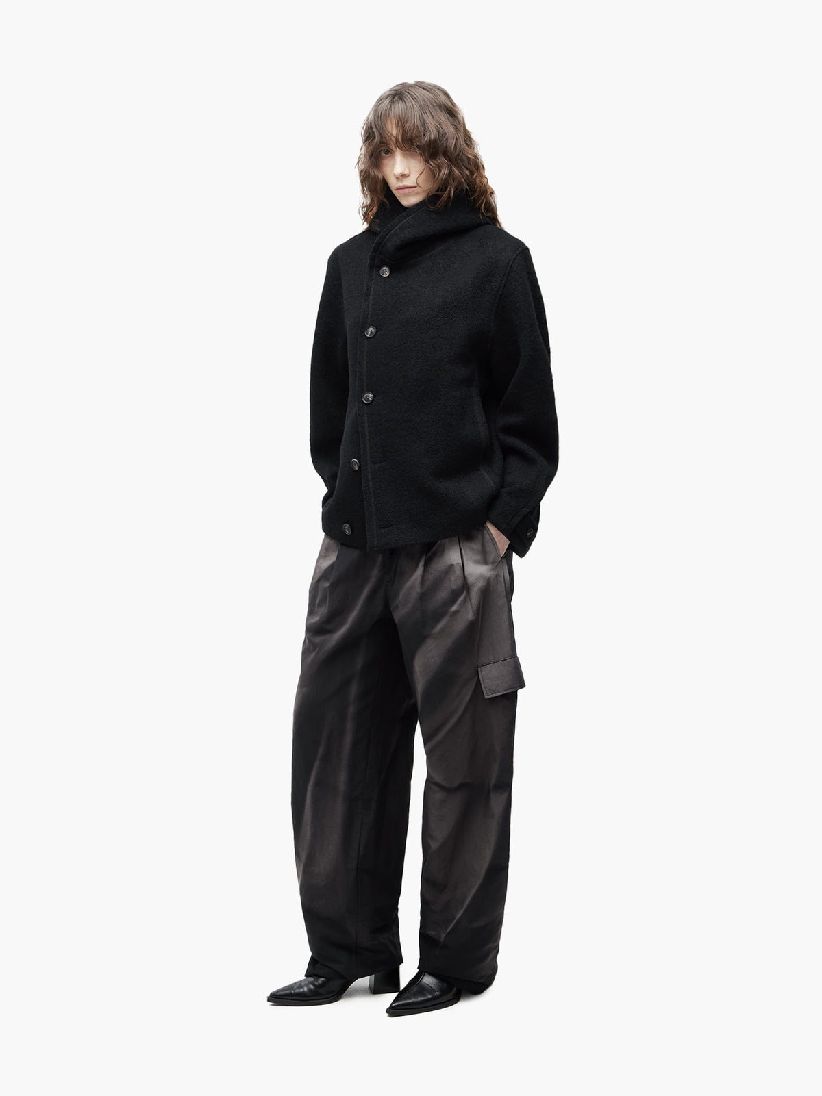 Jiyong Kim - Sun-Bleached Pleated Trousers (Black) product image 2 | TRAB K-Fashion Australia
