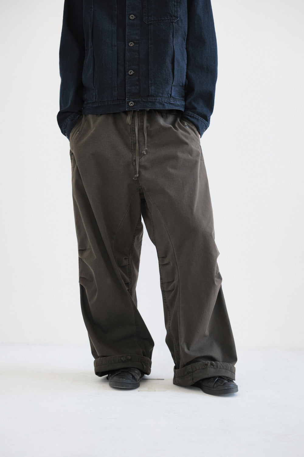 Hatchingroom - 4T Snow Pants Ripstop (Dark Khaki) product image 5 | TRAB K-Fashion Australia