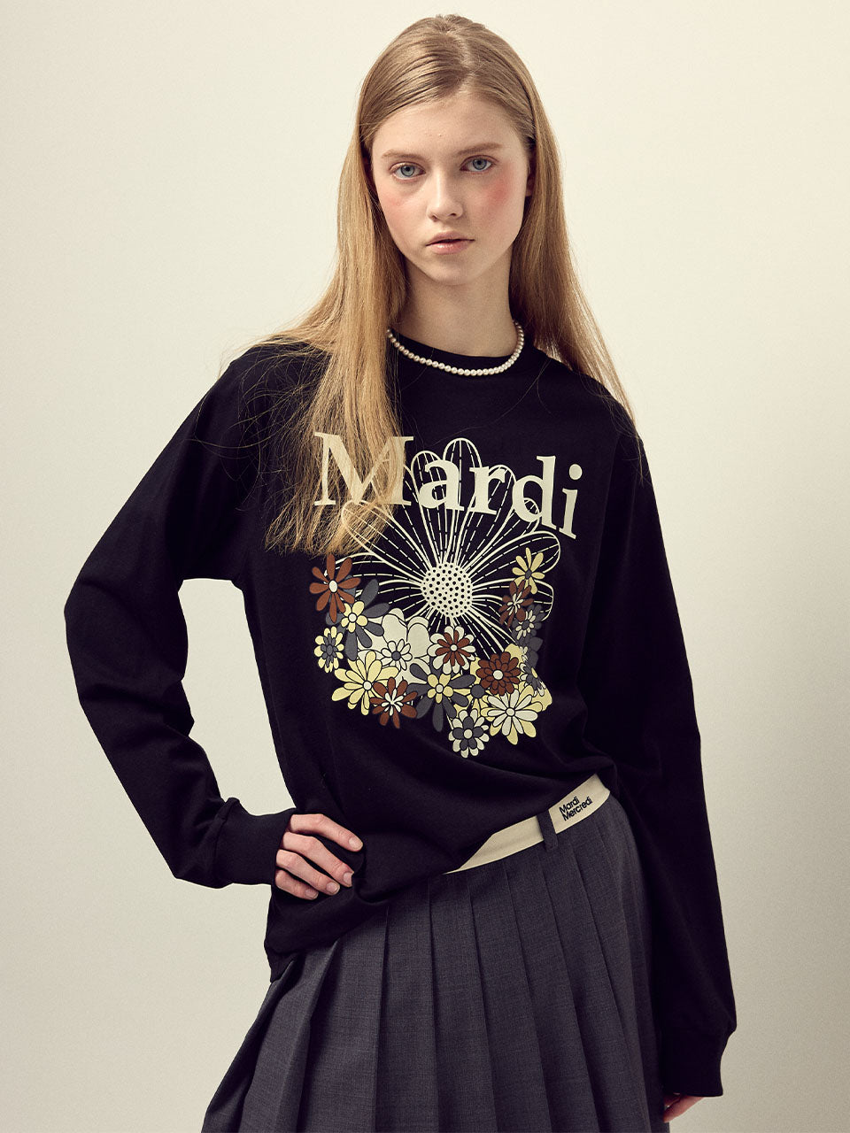 Mardi Mercredi - Tshirt Long Sleeve Flowermardi Jardin (Black Ivory) product image 1 | TRAB K-Fashion Australia
