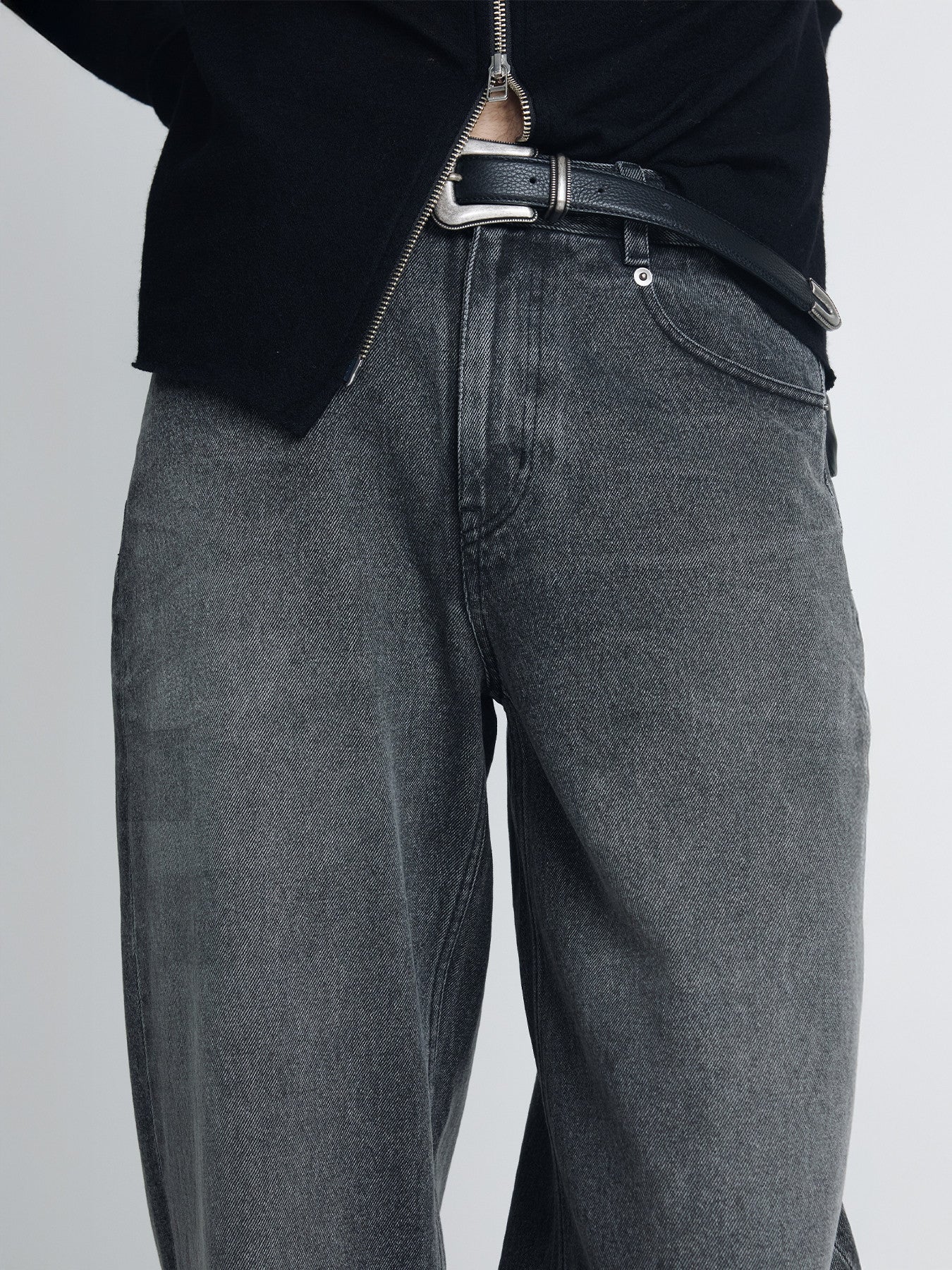 Tonywack - Loose Tapered Denim Jeans (Vintage Faded Black) product image 8 | TRAB K-Fashion Australia