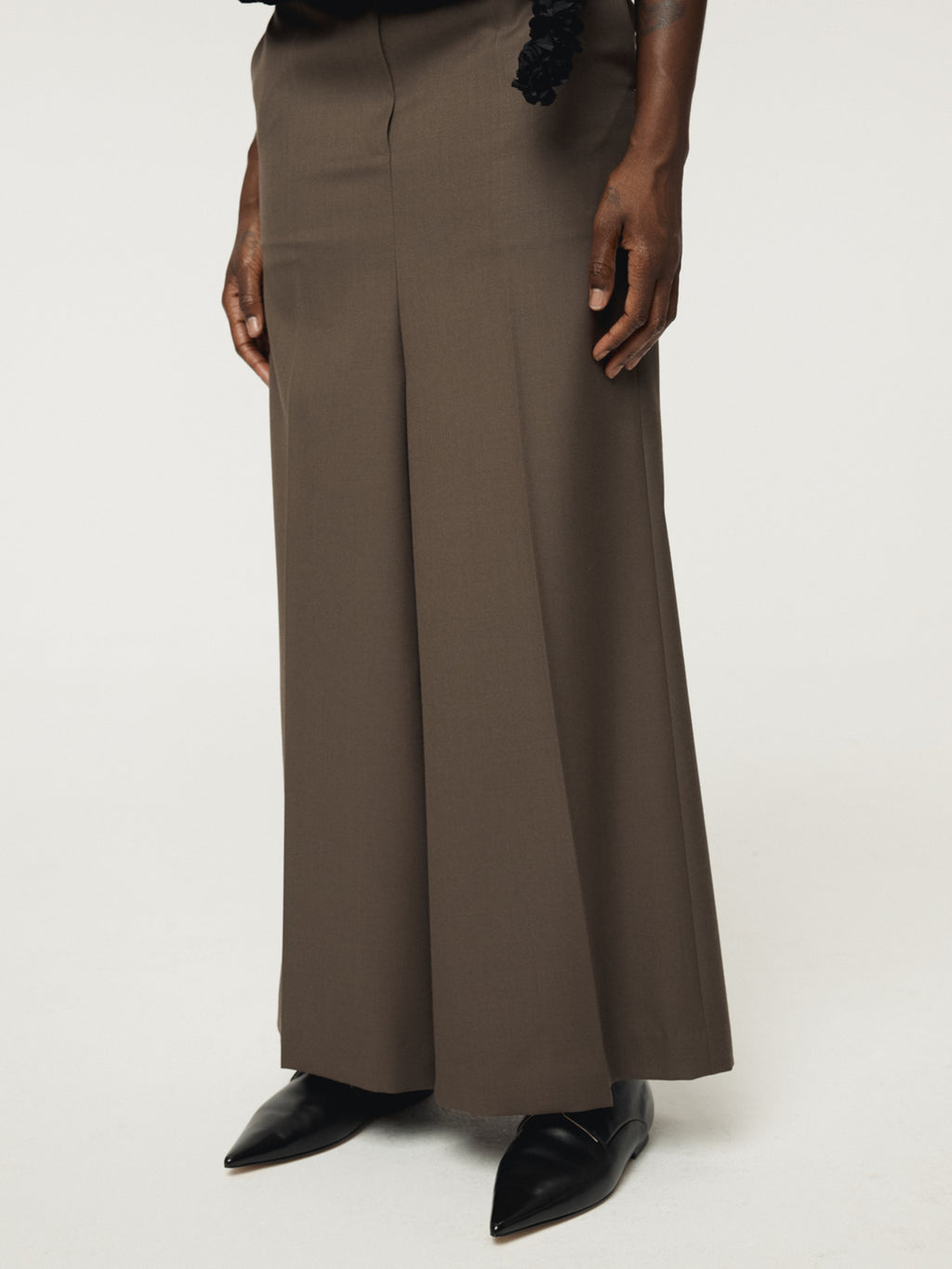 Recto - Sintra Slit Skirt Pants (Dark Khaki) product image 8 | TRAB K-Fashion Australia