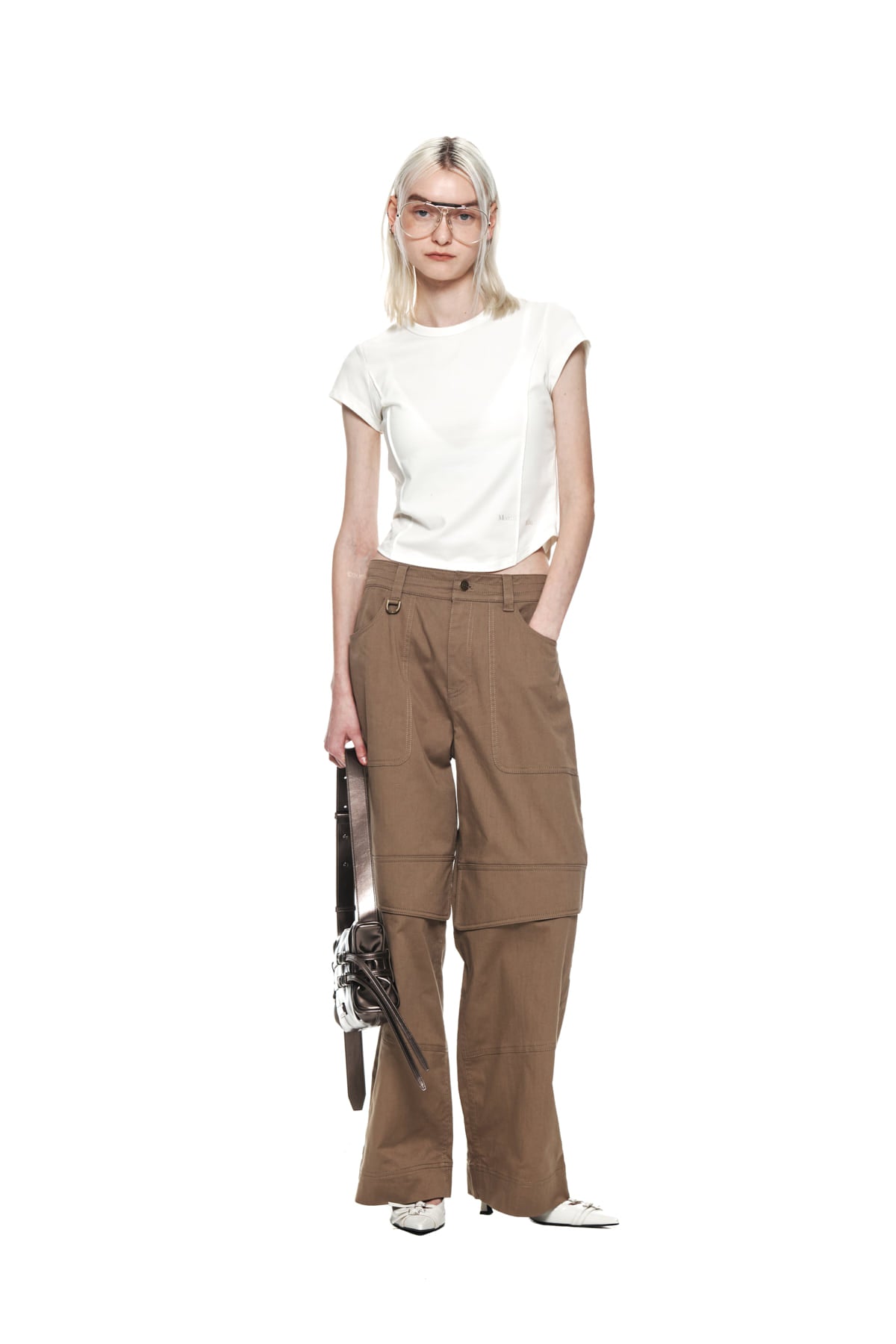 Matin Kim - Knee Big Pocket Cotton Pants (Khaki Brown) product image 8 | TRAB K-Fashion Australia