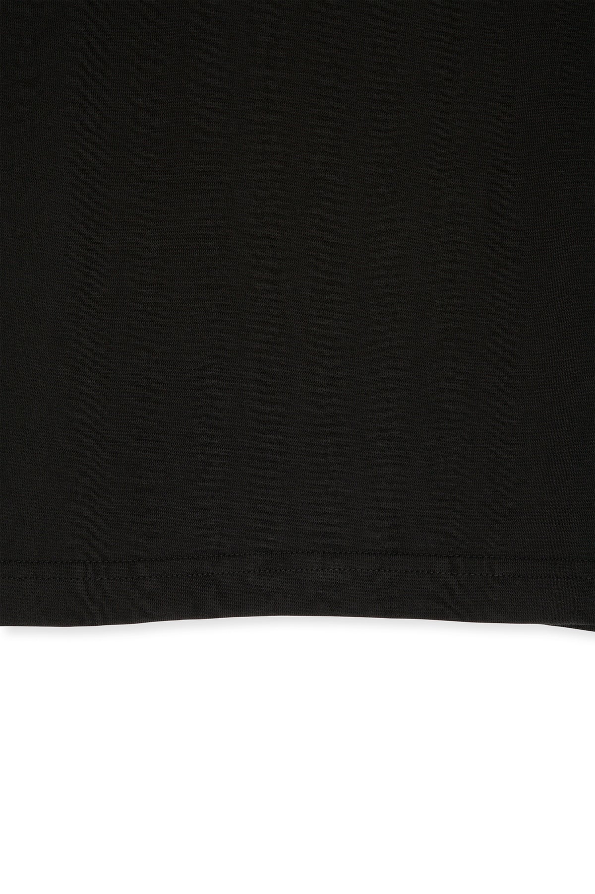 Matin Kim - Peaches Logo Graphic Crop Top (Black) product image 8 | TRAB K-Fashion Australia