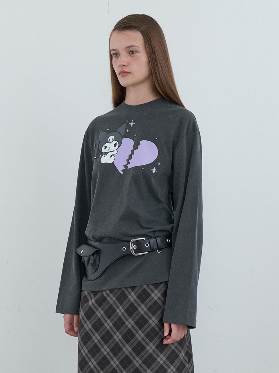 Kijun - Kuromi Heartbreak Long Sleeve Tee (Charcoal) product image 2 | TRAB K-Fashion Australia