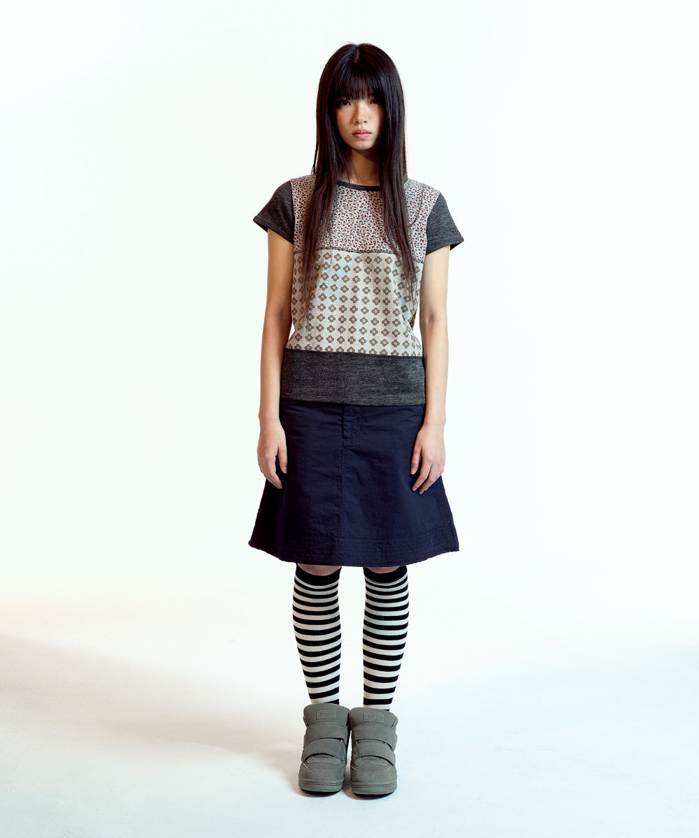 トップス COYSEIO FLOWER PATCHWORK T-shirt Grey Coyseio - Flower Patchwork T-Shirt (Grey) | TRAB K-Fashion Australia
