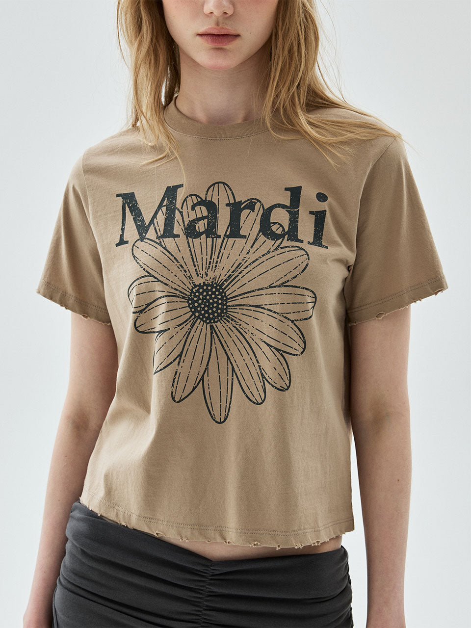 Mardi Mercredi - Slim Tshirt Flowermardi Cracked Destroyed (Latte Grey) product image 1 | TRAB K-Fashion Australia