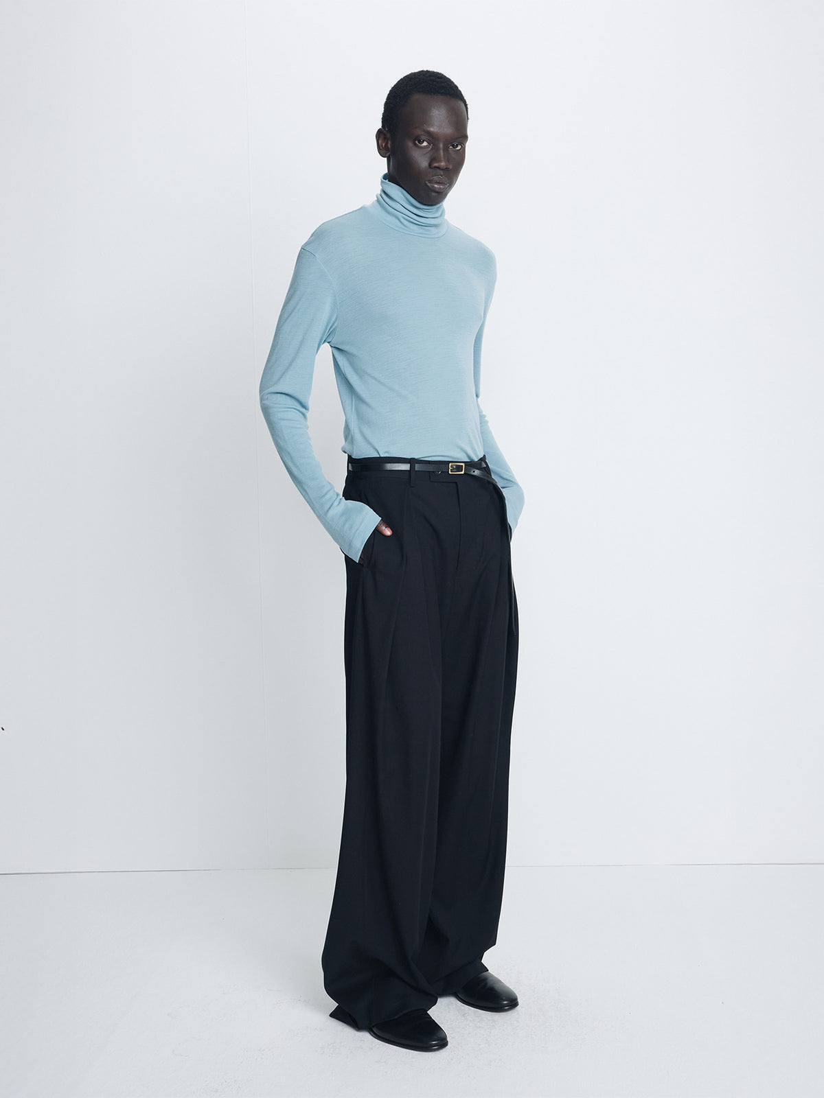 Tonywack - Cross Tuck Wide Trousers (Black) product image 4 | TRAB K-Fashion Australia