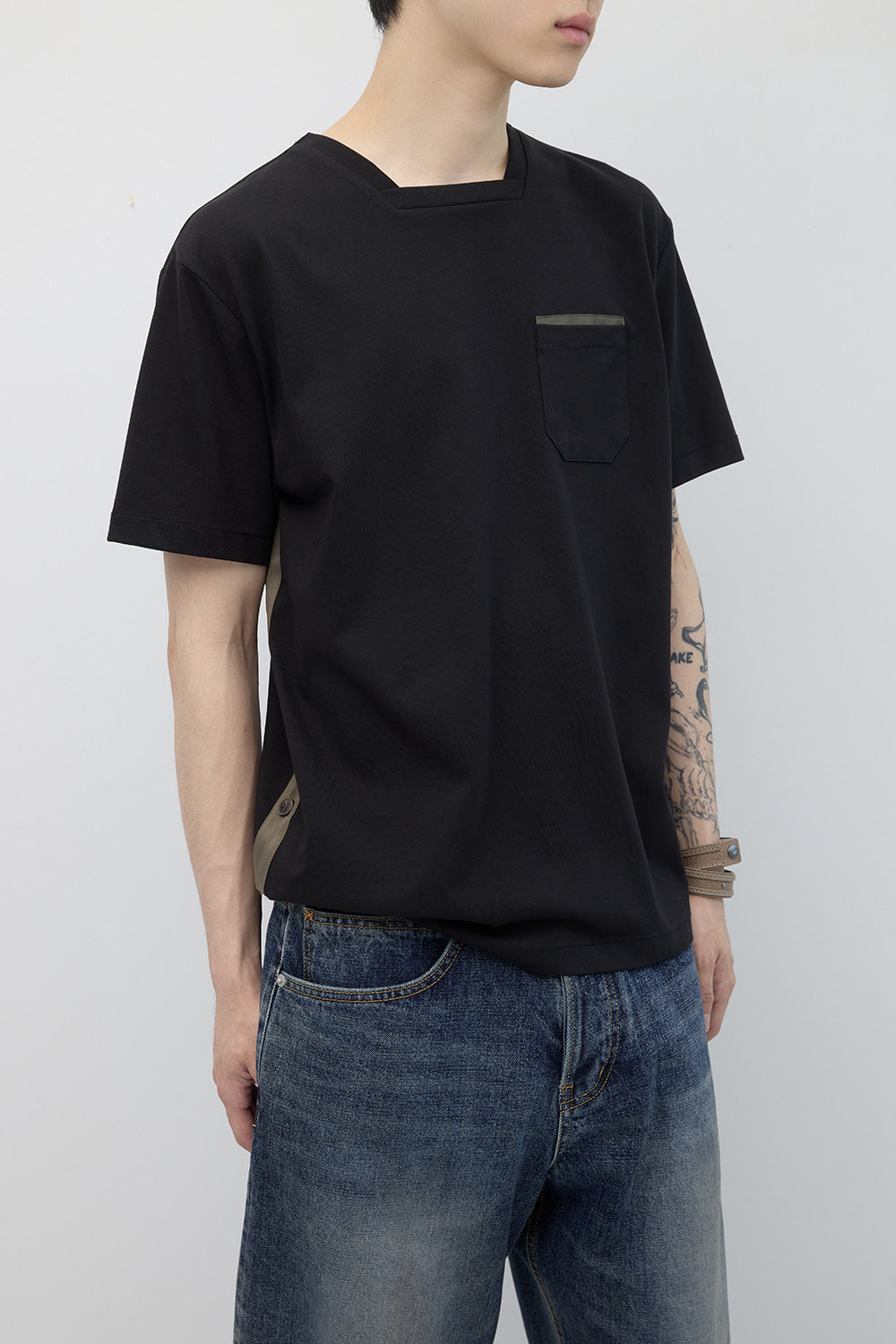 Hatchingroom - Square Neck Tee (Black) product image 12 | TRAB K-Fashion Australia