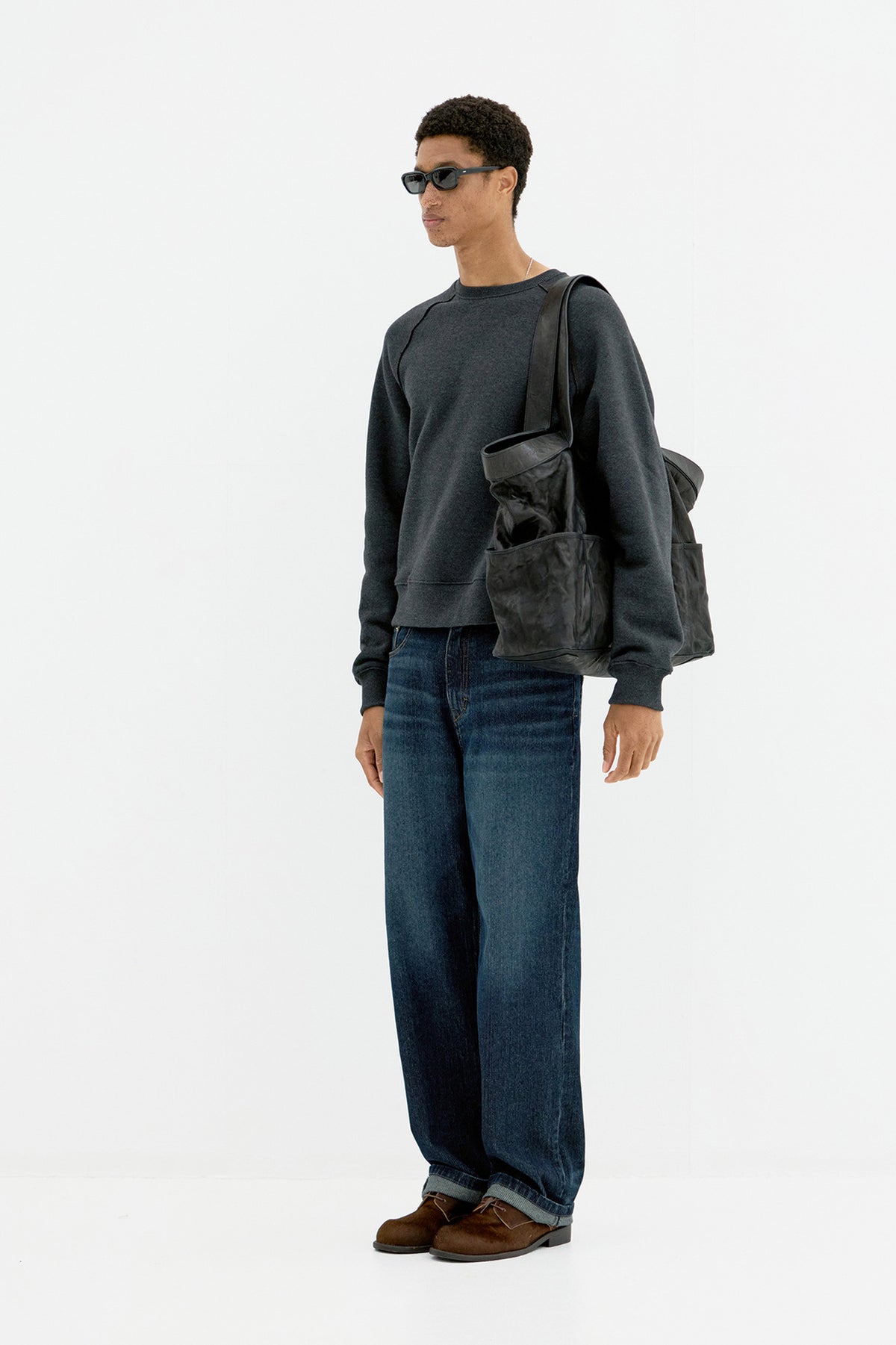 Coor - Contrast Stitch Raglan Sweatshirt (Charcoal) product image 3 | TRAB K-Fashion Australia