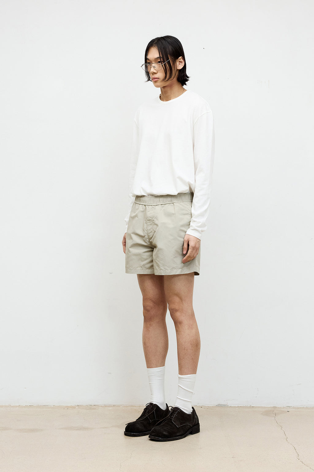 Coor - Lightweight Fingerhole Long Sleeve (White) product image 3 | TRAB K-Fashion Australia