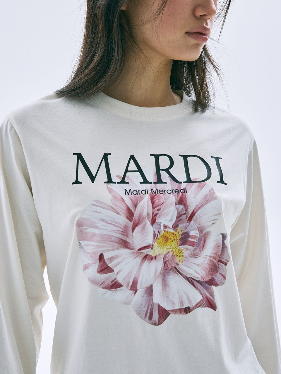 Mardi Mercredi - Tshirt Long Sleeve Roses 01 (Cream) product image 1 | TRAB K-Fashion Australia