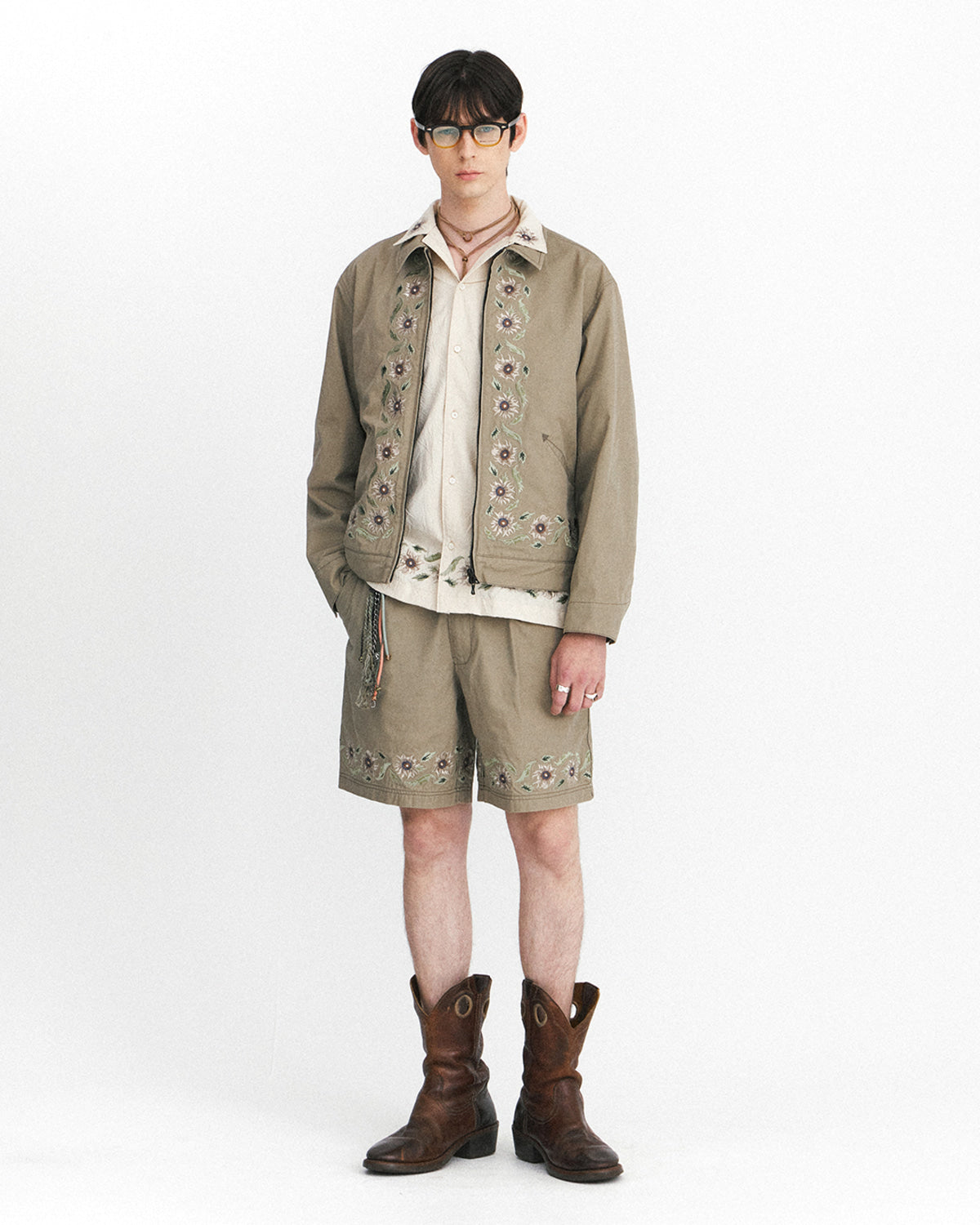 Eastlogue - Embroidery Easy Shorts (Sand) product image 4 | TRAB K-Fashion Australia