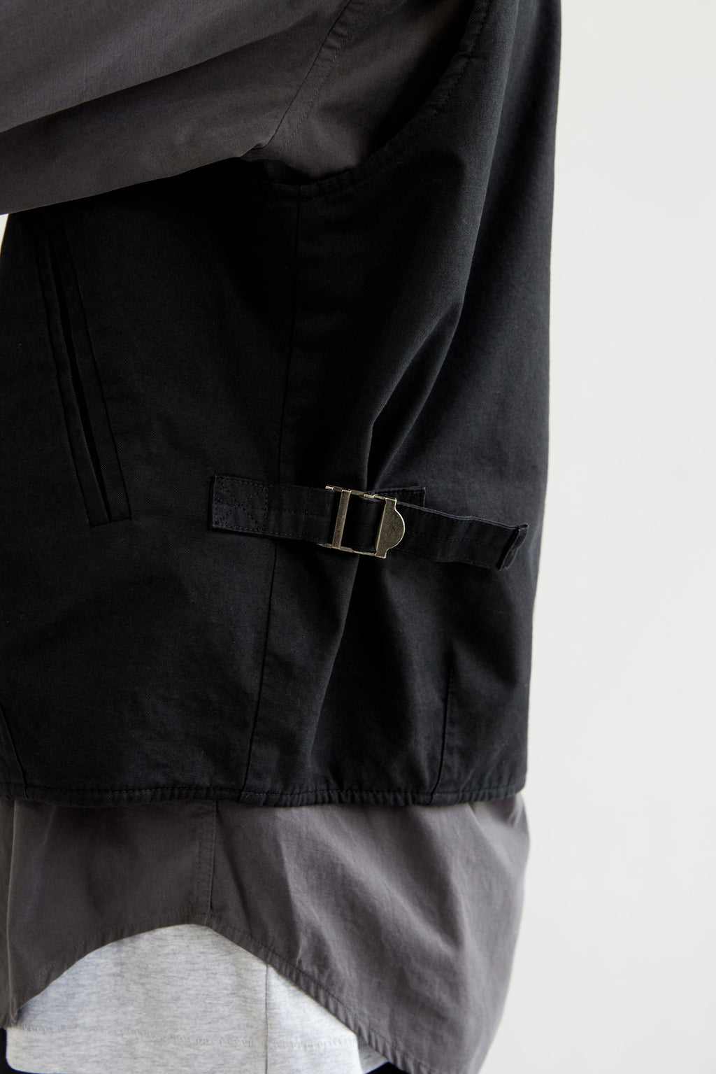 Hatchingroom - Layering Vest (Black) product image 11 | TRAB K-Fashion Australia